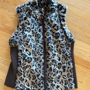 Cheetah fur design vest